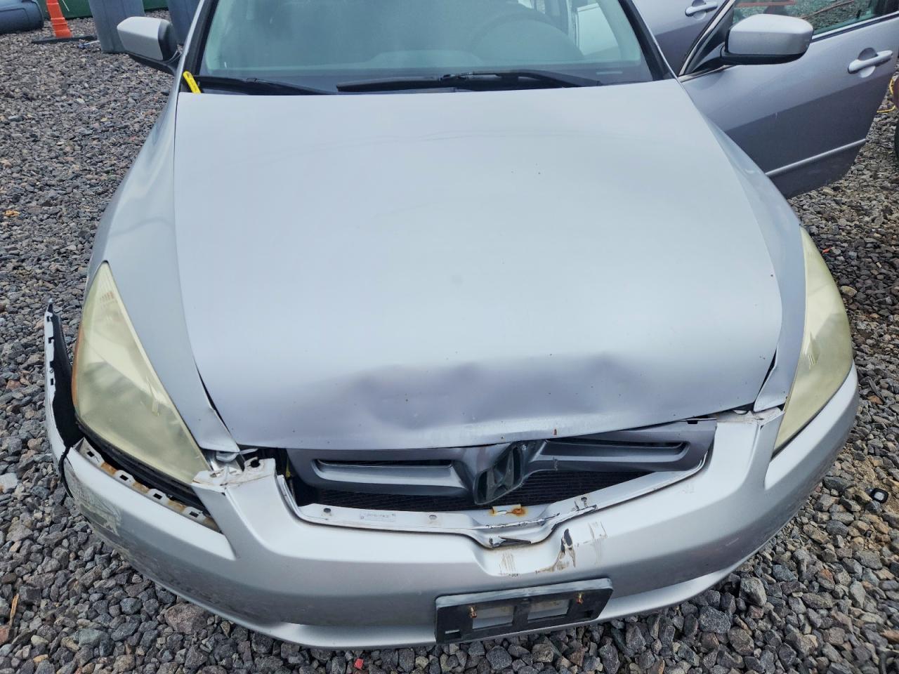 2005 HONDA ACCORD LX photo 21