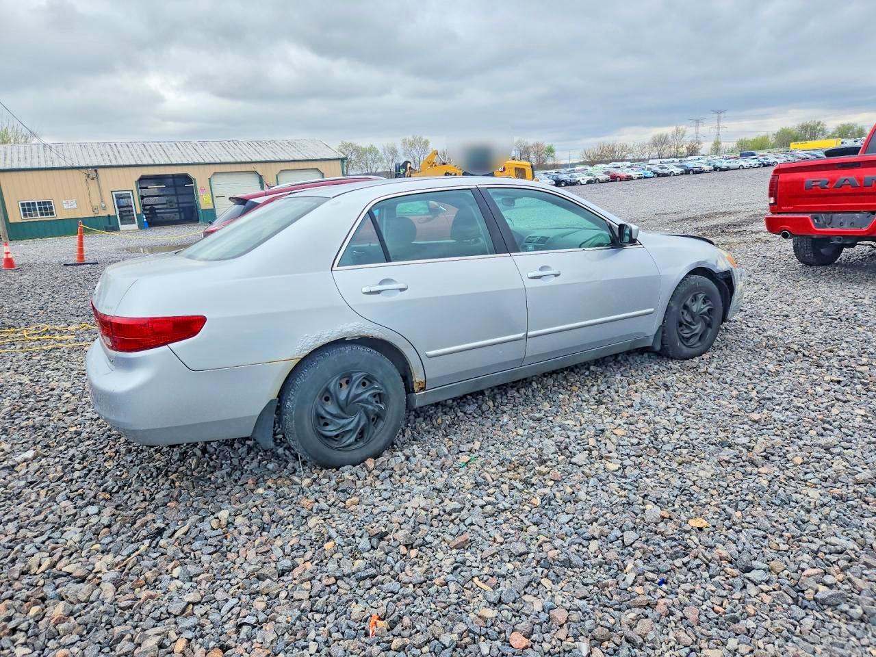 2005 HONDA ACCORD LX photo 5