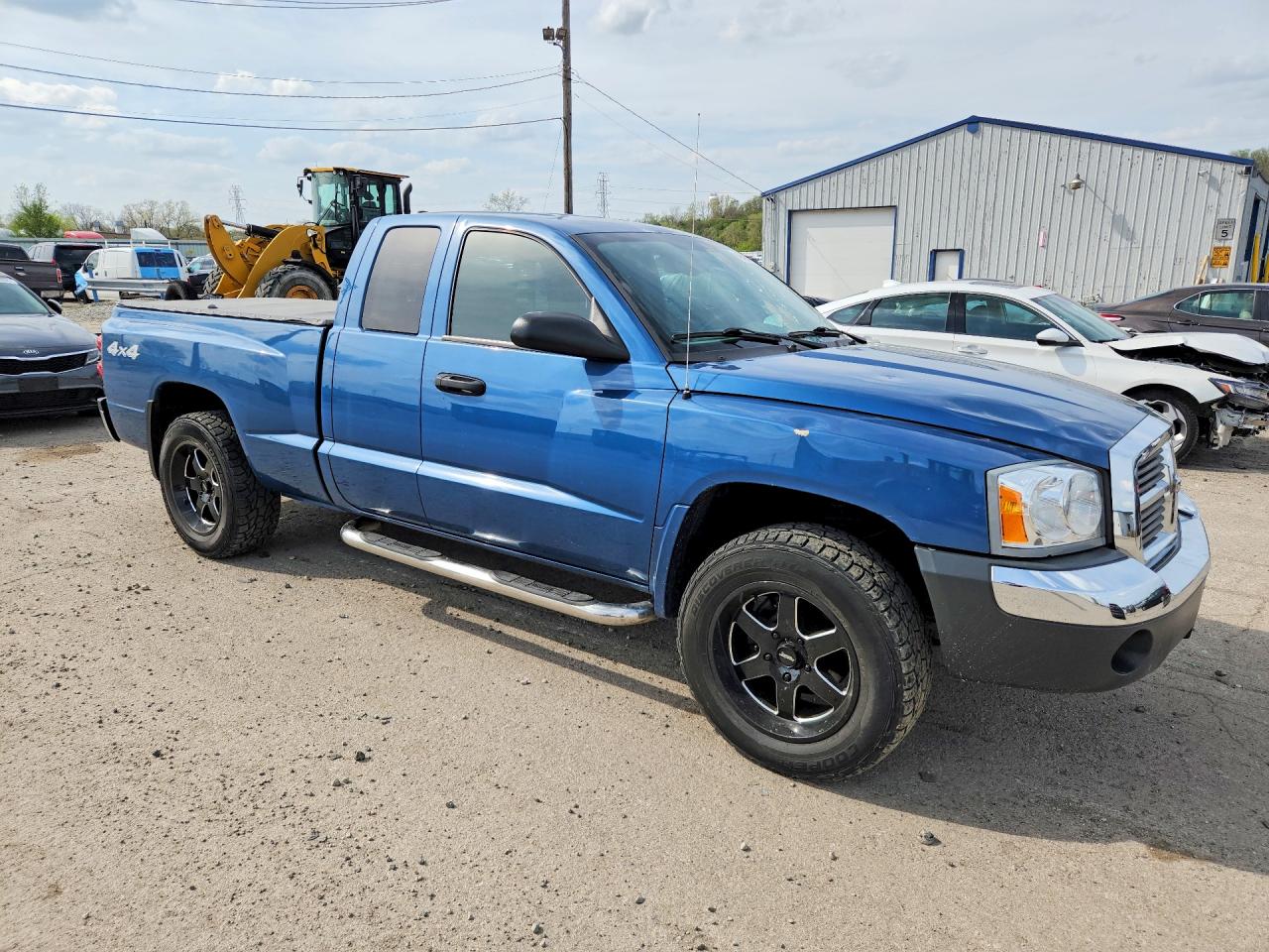 2005 DODGE DAKOTA SLT photo 10