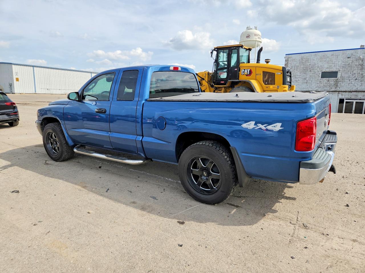 2005 DODGE DAKOTA SLT photo 4