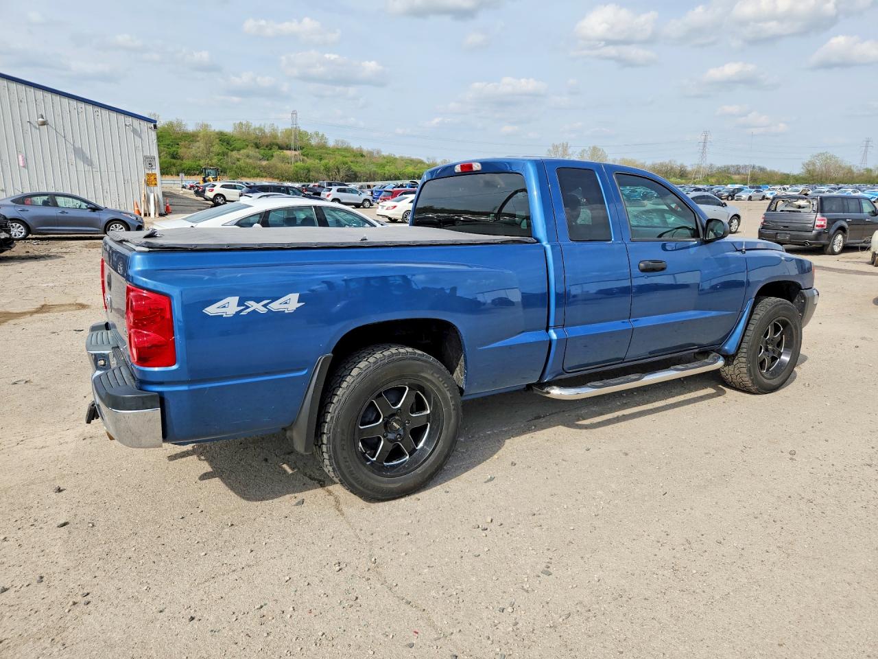 2005 DODGE DAKOTA SLT photo 7