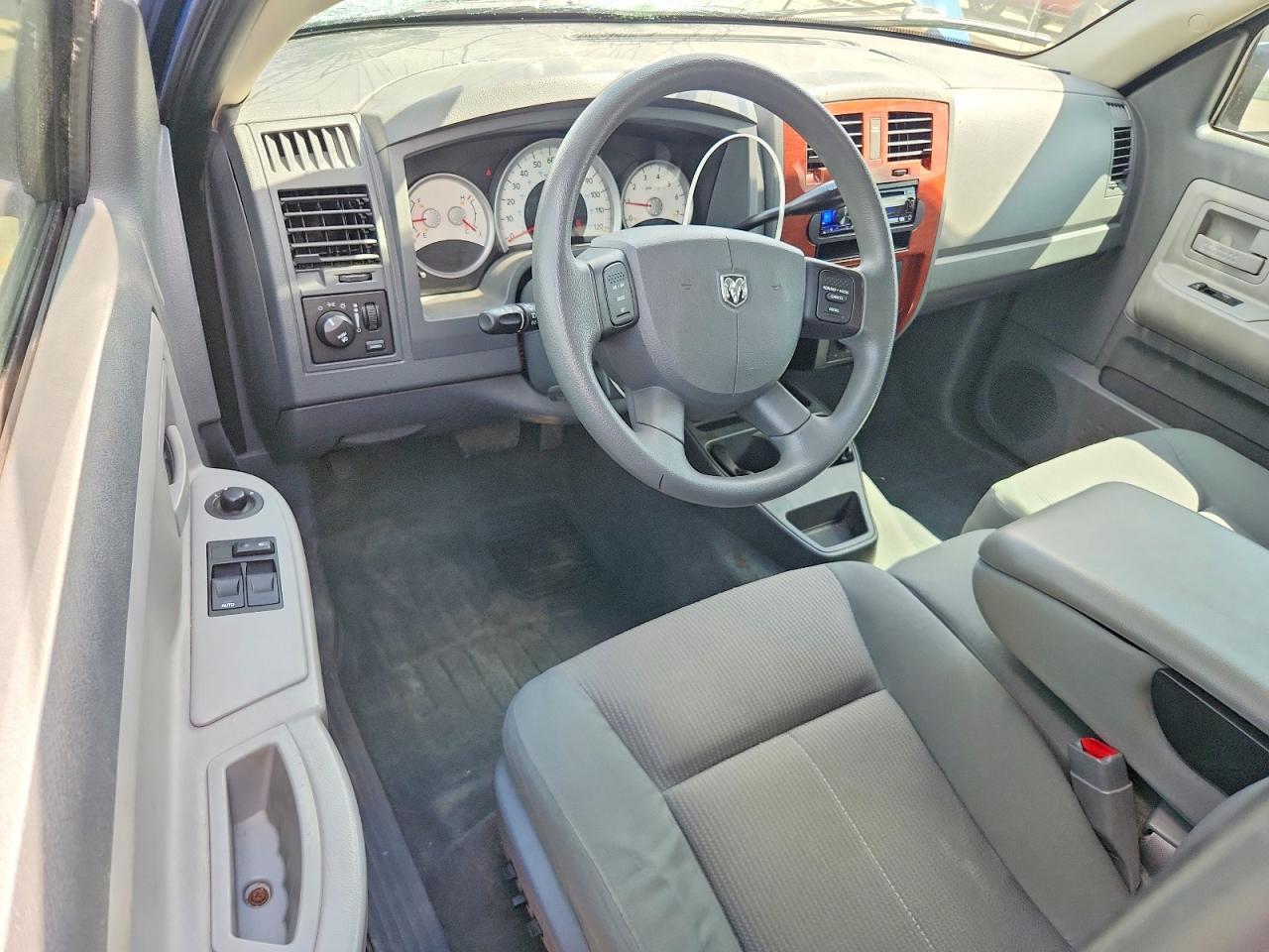 2005 DODGE DAKOTA SLT photo 22