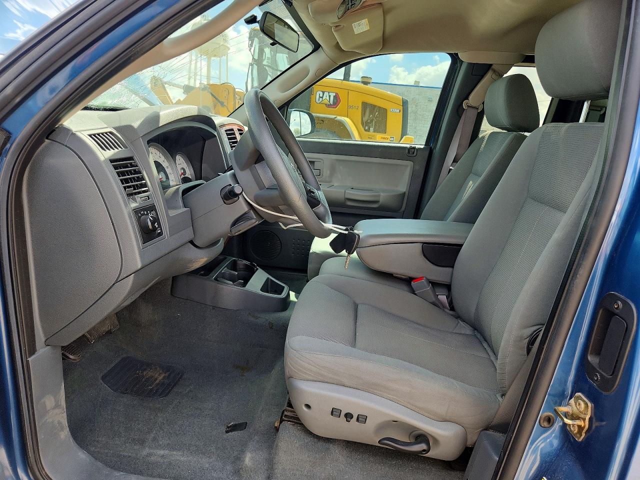 2005 DODGE DAKOTA SLT photo 19
