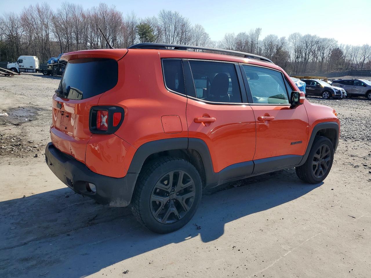 2017 JEEP RENEGADE LATITUDE photo 5