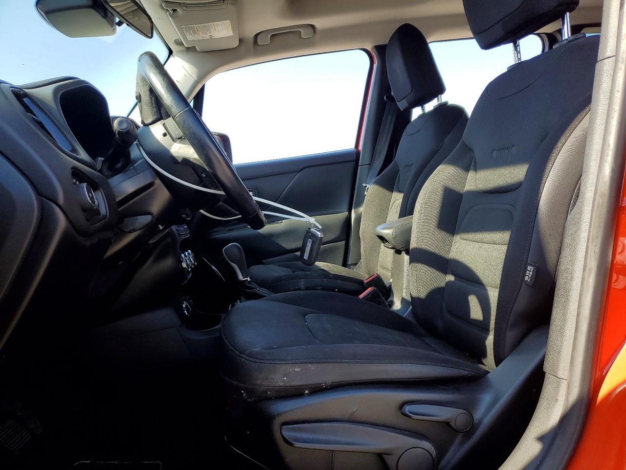 2017 JEEP RENEGADE LATITUDE photo 13
