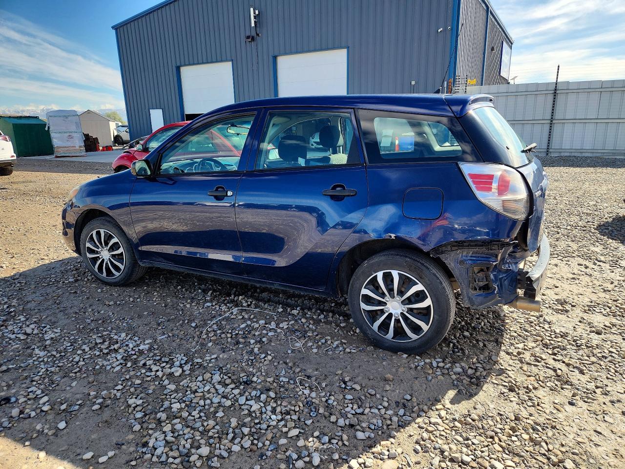 2007 TOYOTA COROLLA MATRIX XR photo 2