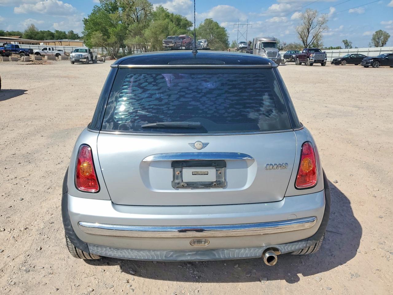 2004 MINI COOPER photo 11