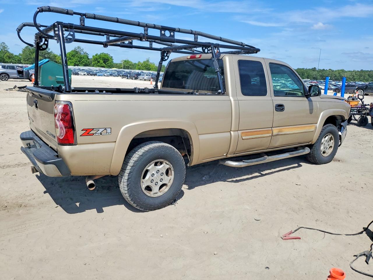 2004 CHEVROLET SILVERADO K1500 photo 5