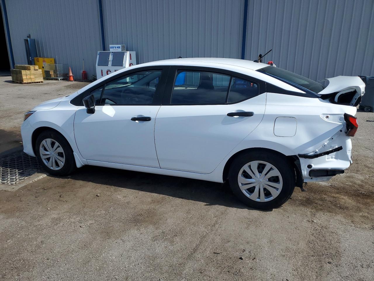 2025 NISSAN VERSA S photo 3
