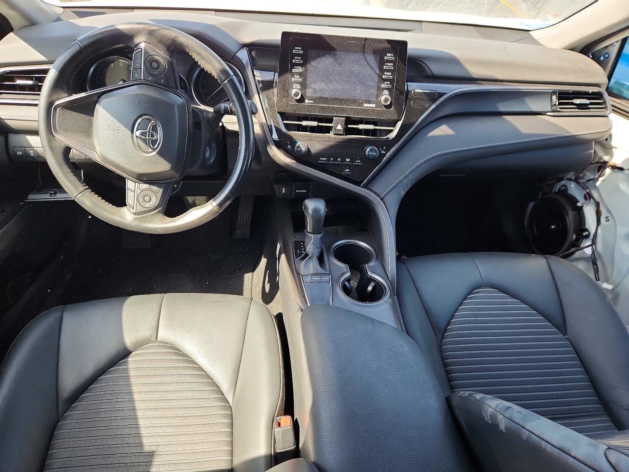 2024 TOYOTA CAMRY SE photo 15