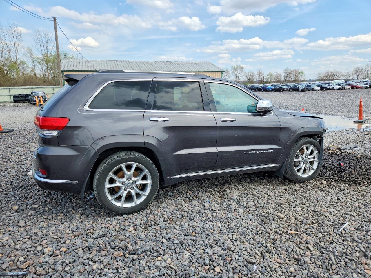 2016 JEEP GRAND CHEROKEE SUMMIT photo 3