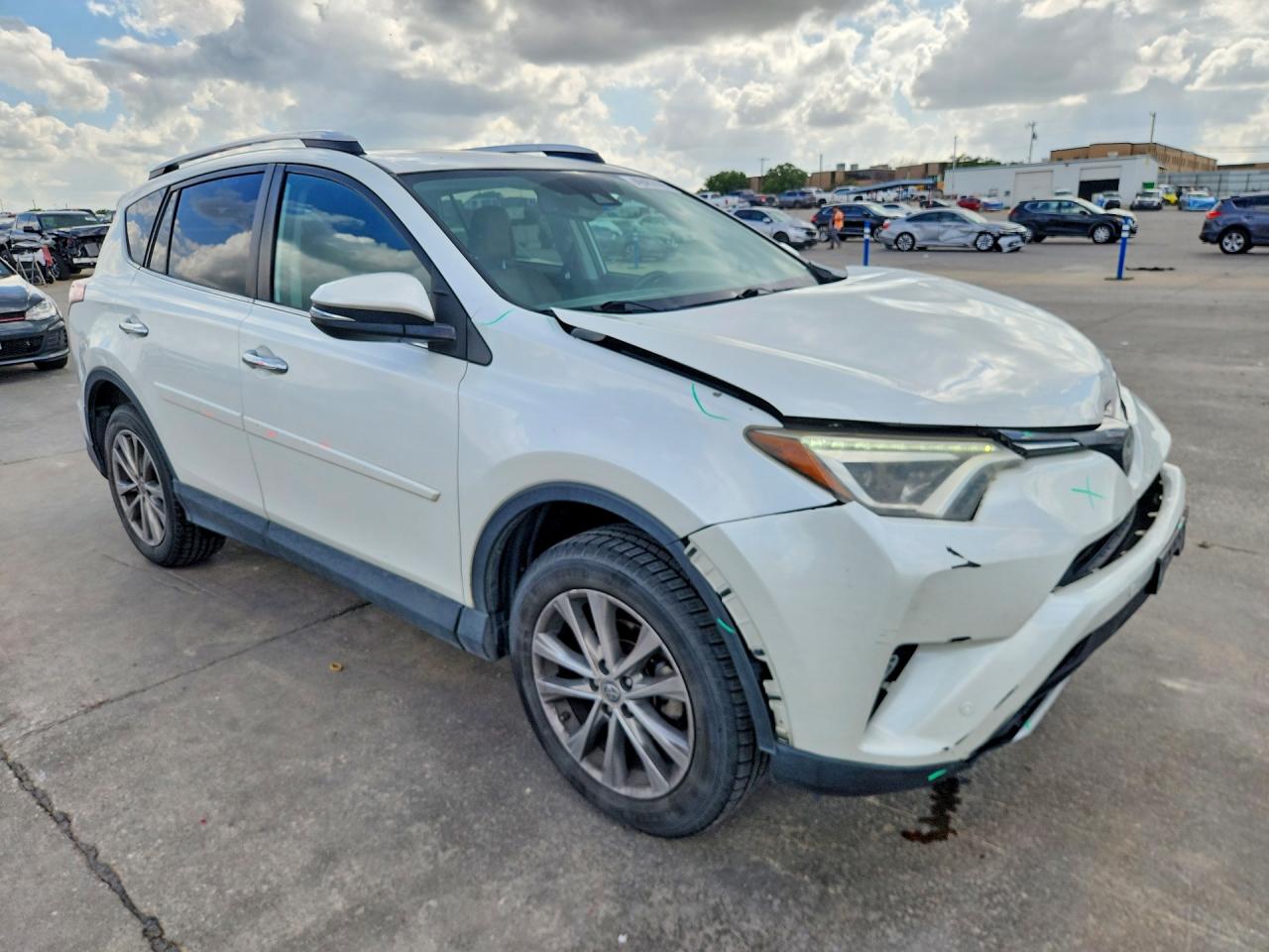 2016 TOYOTA RAV4 LIMITED photo 4
