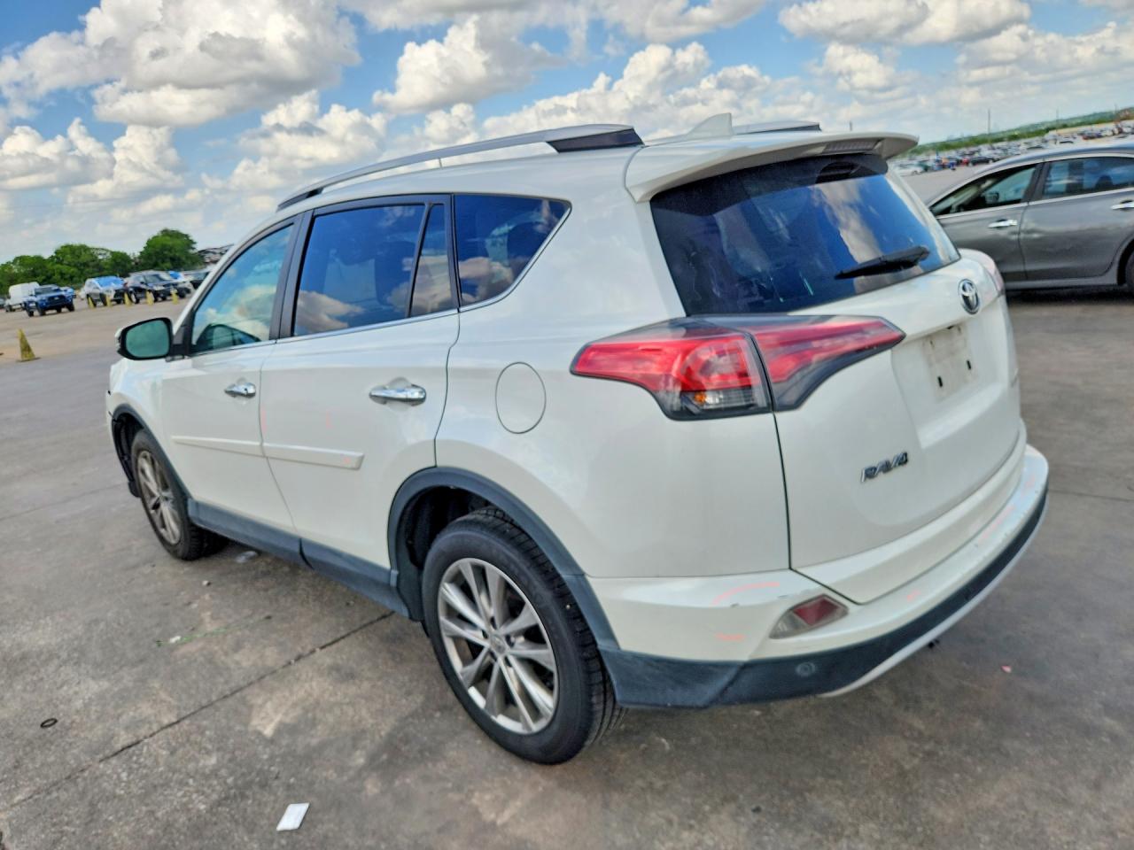 2016 TOYOTA RAV4 LIMITED photo 2