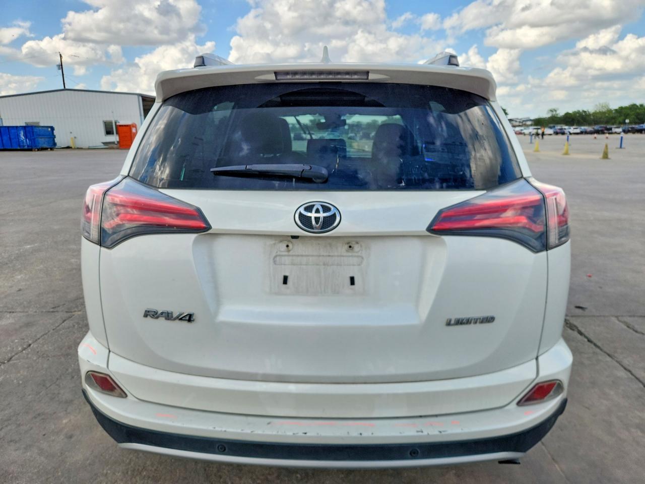 2016 TOYOTA RAV4 LIMITED photo 6
