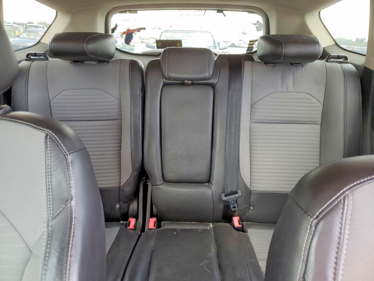 2017 FORD ESCAPE SE photo 19