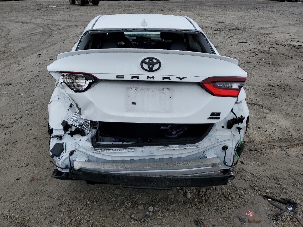 2024 TOYOTA CAMRY SE NIGHT SHADE photo 16
