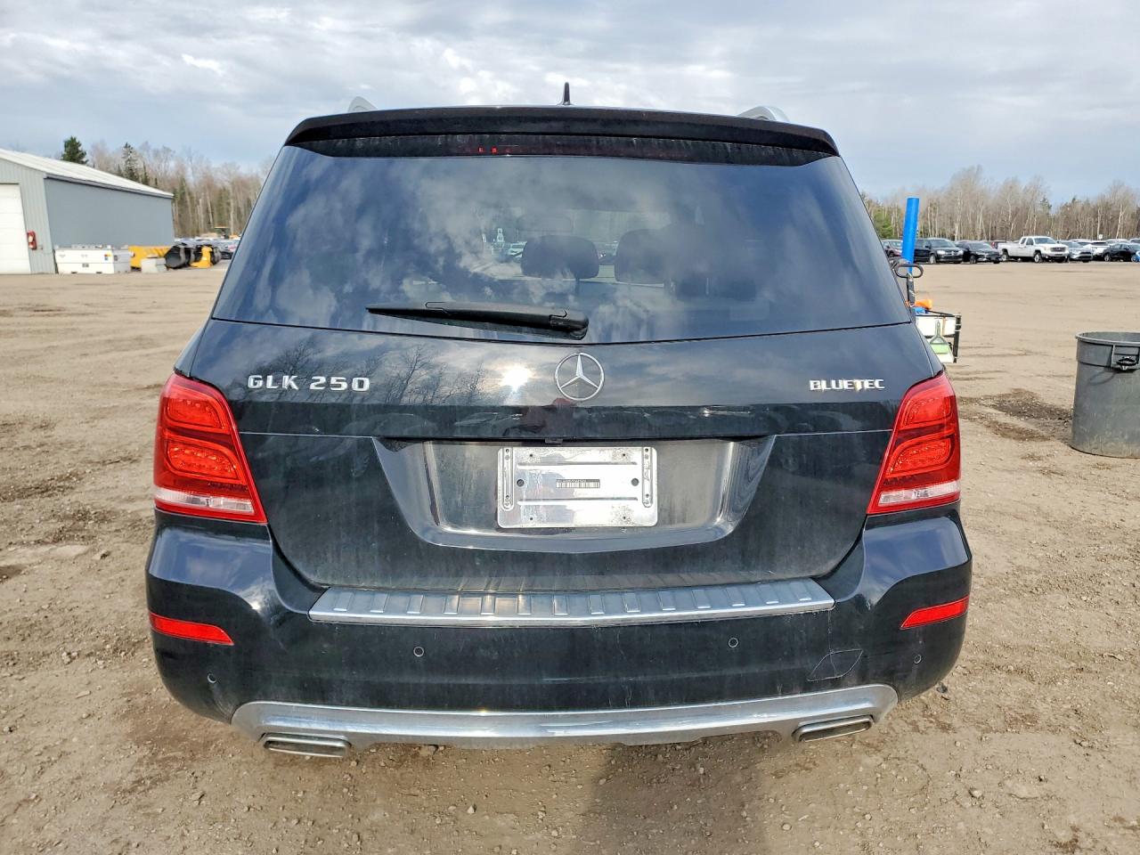 2015 MERCEDES-BENZ GLK 250 BLUETEC photo 11