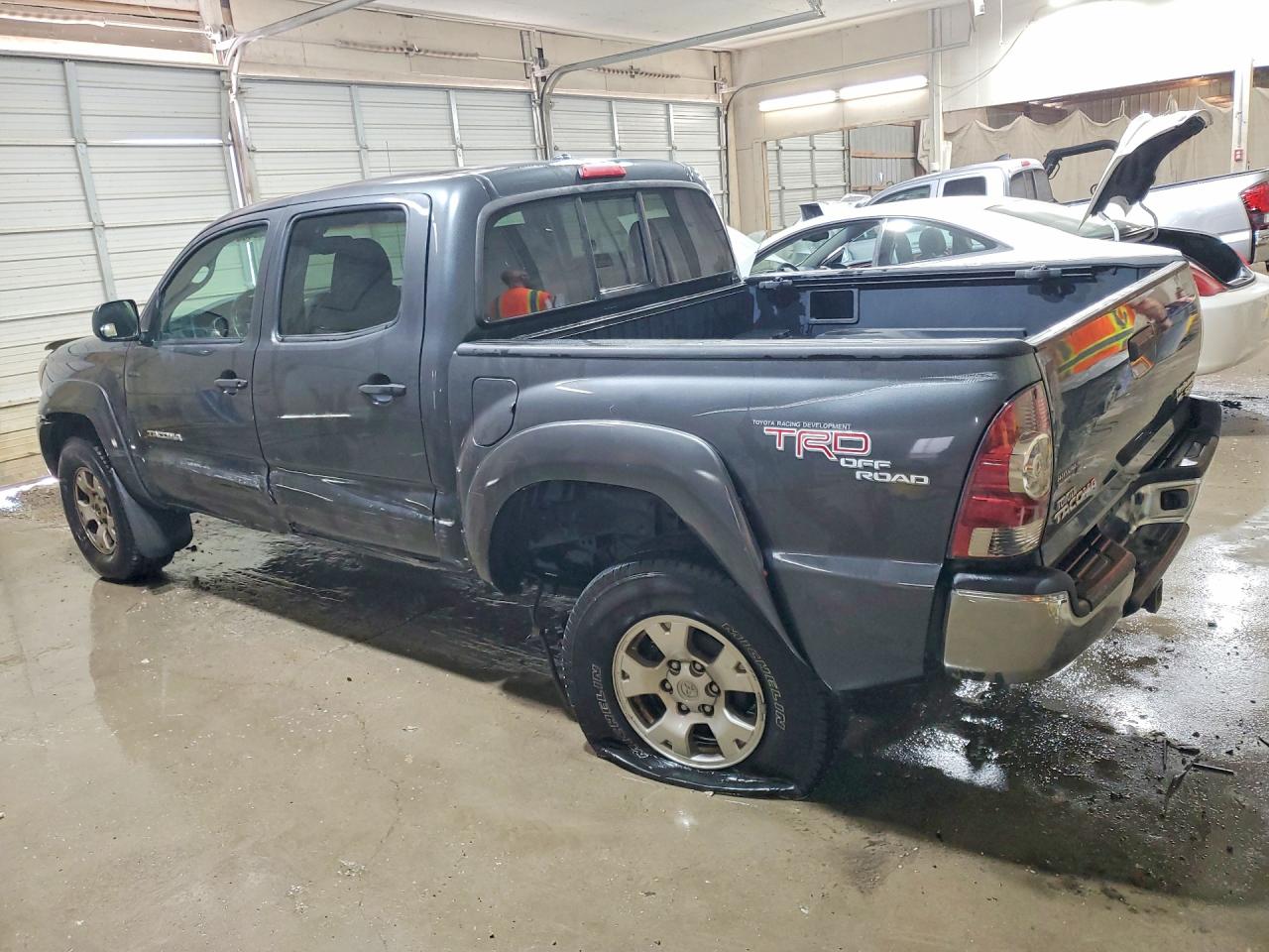 2009 TOYOTA TACOMA DOUBLE CAB PRERUNNER photo 2