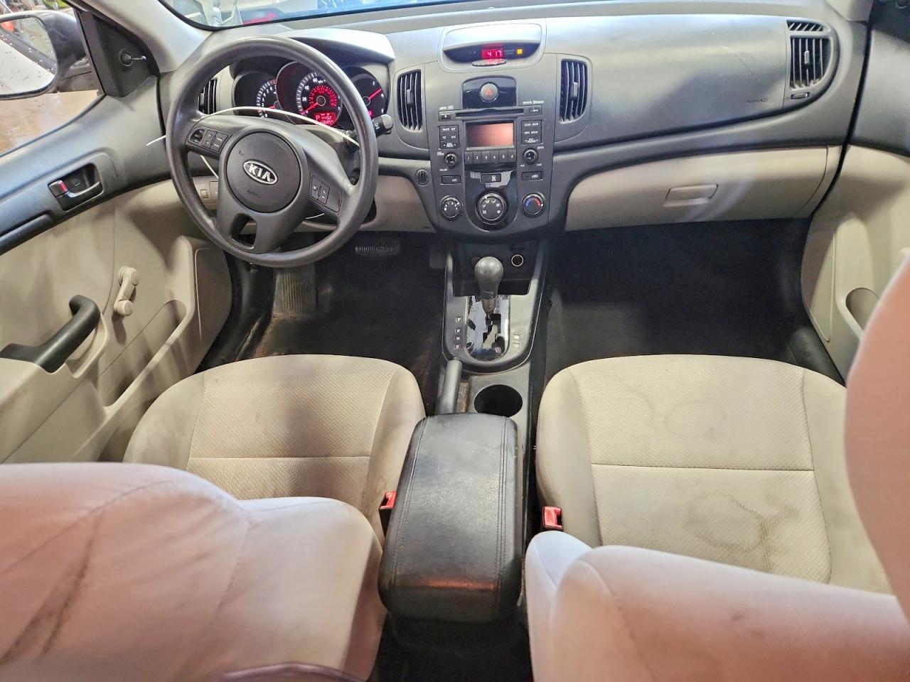 2010 KIA FORTE LX photo 15
