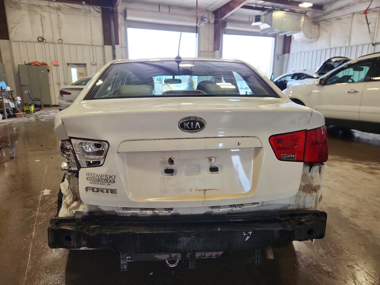 2010 KIA FORTE LX photo 11