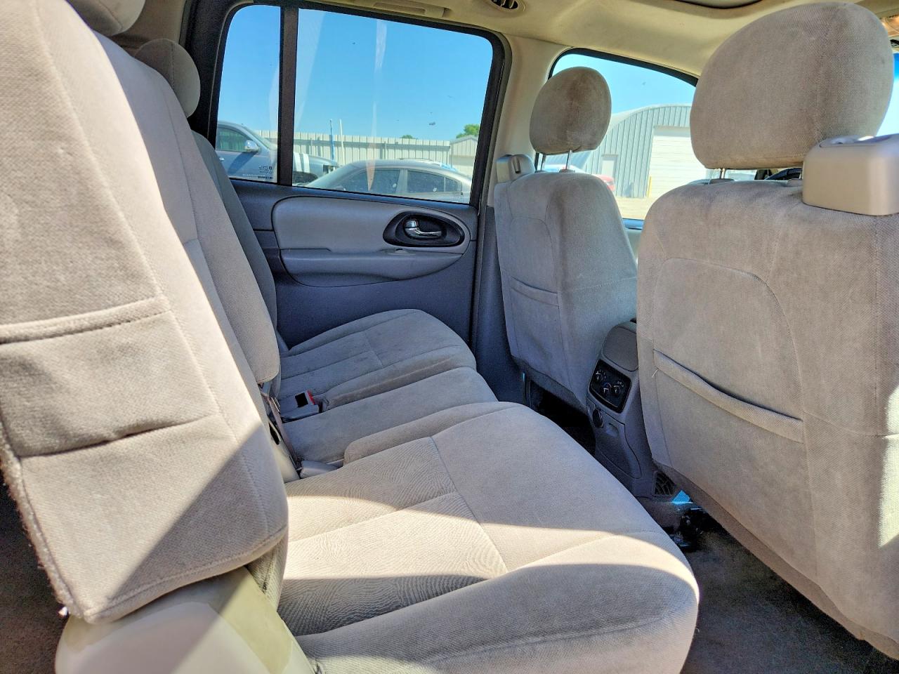 2006 CHEVROLET TRAILBLAZER EXT LS photo 11