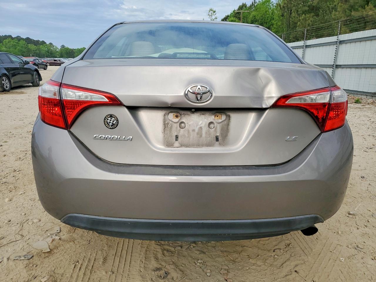 2014 TOYOTA COROLLA LE photo 16