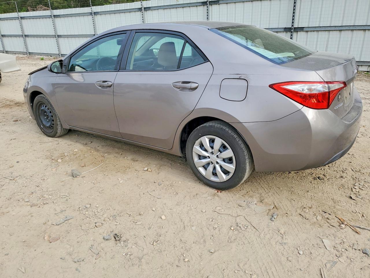 2014 TOYOTA COROLLA LE photo 4
