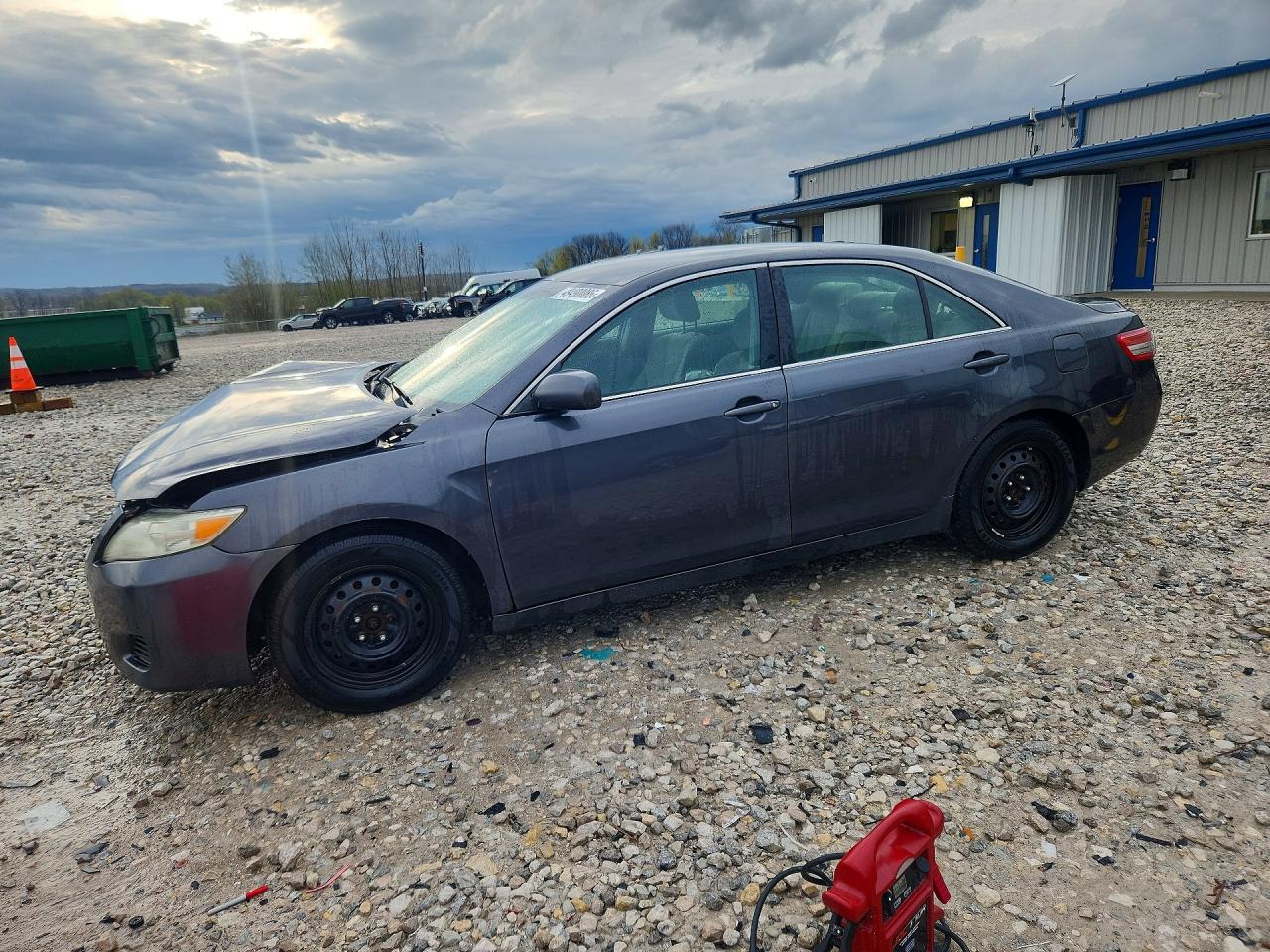 2011 TOYOTA CAMRY