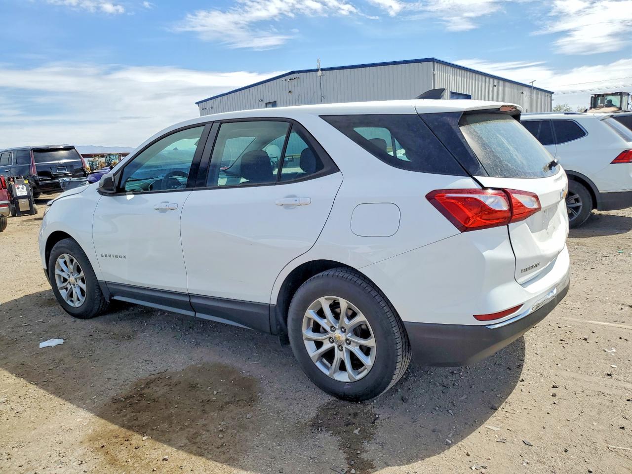 2018 CHEVROLET EQUINOX LS photo 4