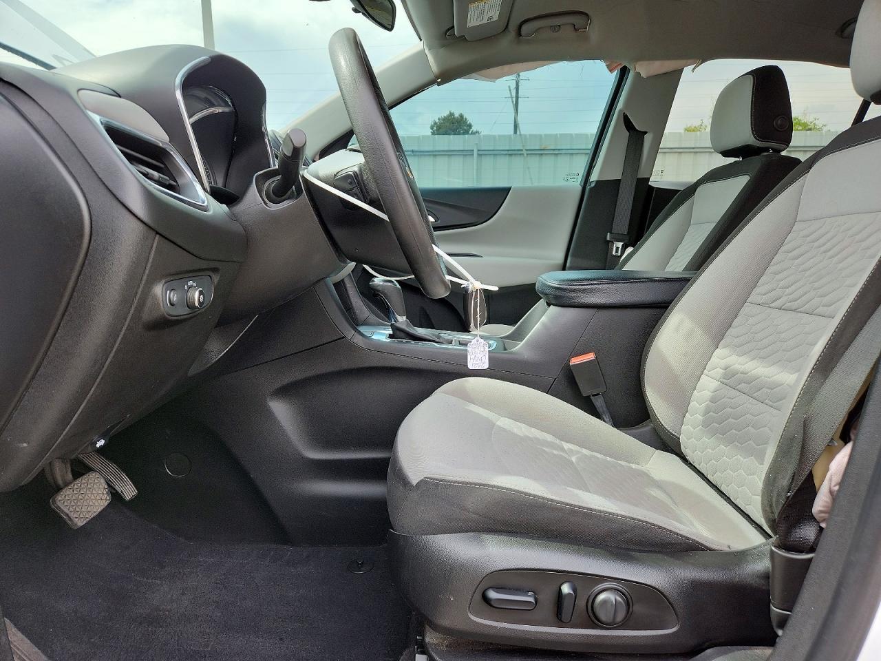 2021 CHEVROLET EQUINOX LT photo 13