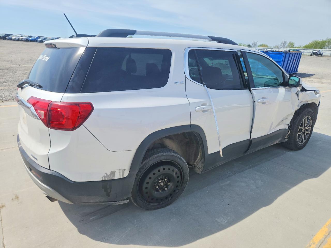 2019 GMC ACADIA SLE photo 3