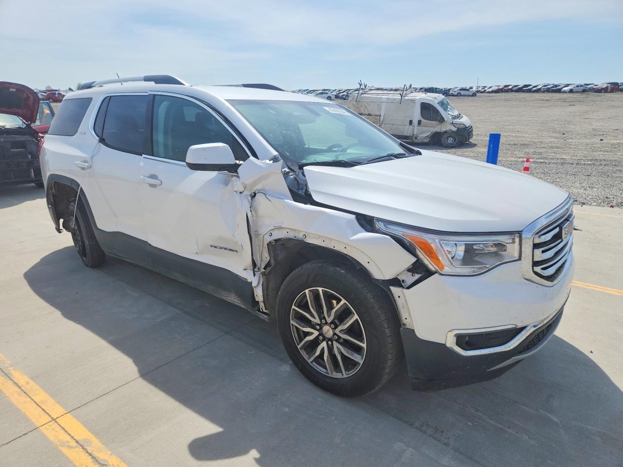 2019 GMC ACADIA SLE photo 4