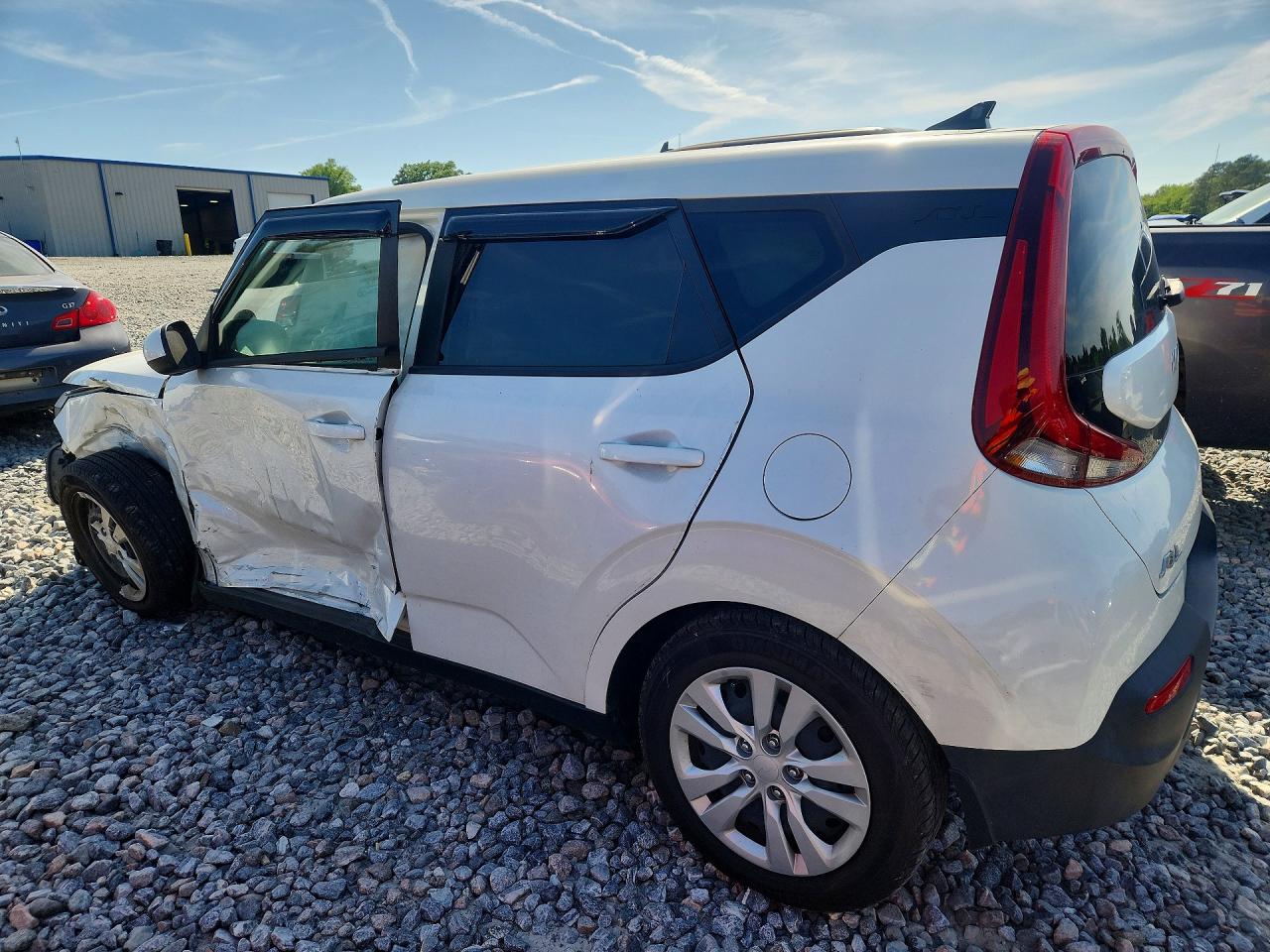 2022 KIA SOUL LX photo 3