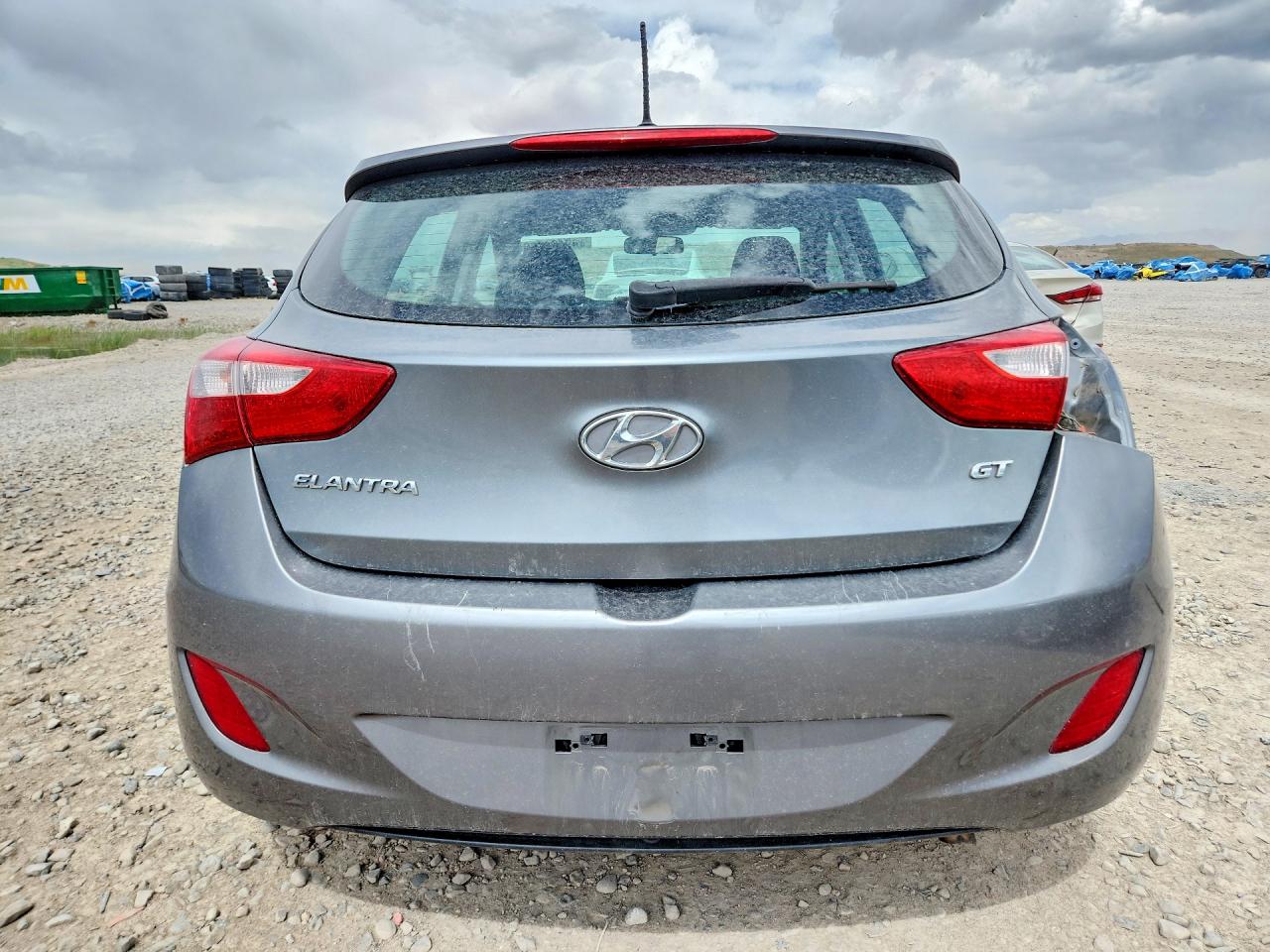2017 HYUNDAI ELANTRA GT BASE photo 11