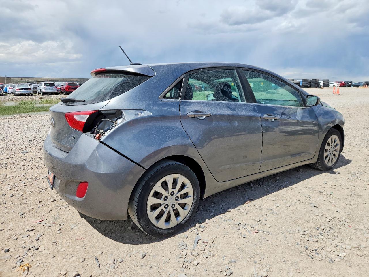 2017 HYUNDAI ELANTRA GT BASE photo 5