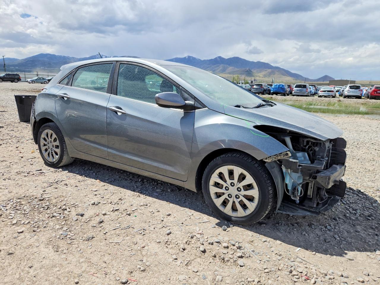 2017 HYUNDAI ELANTRA GT BASE photo 7