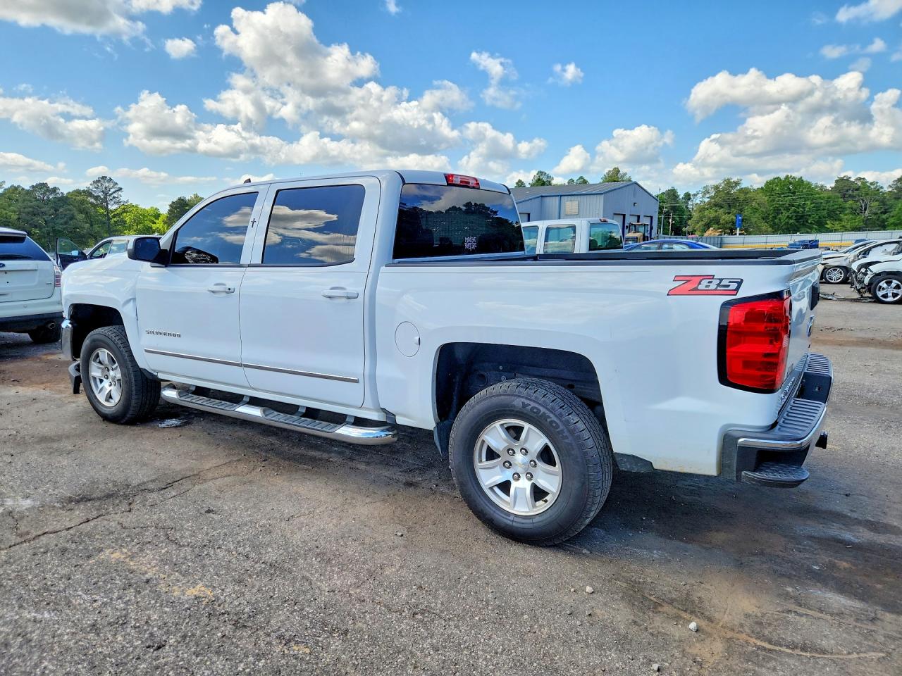 2017 CHEVROLET SILVERADO C1500 LT photo 3