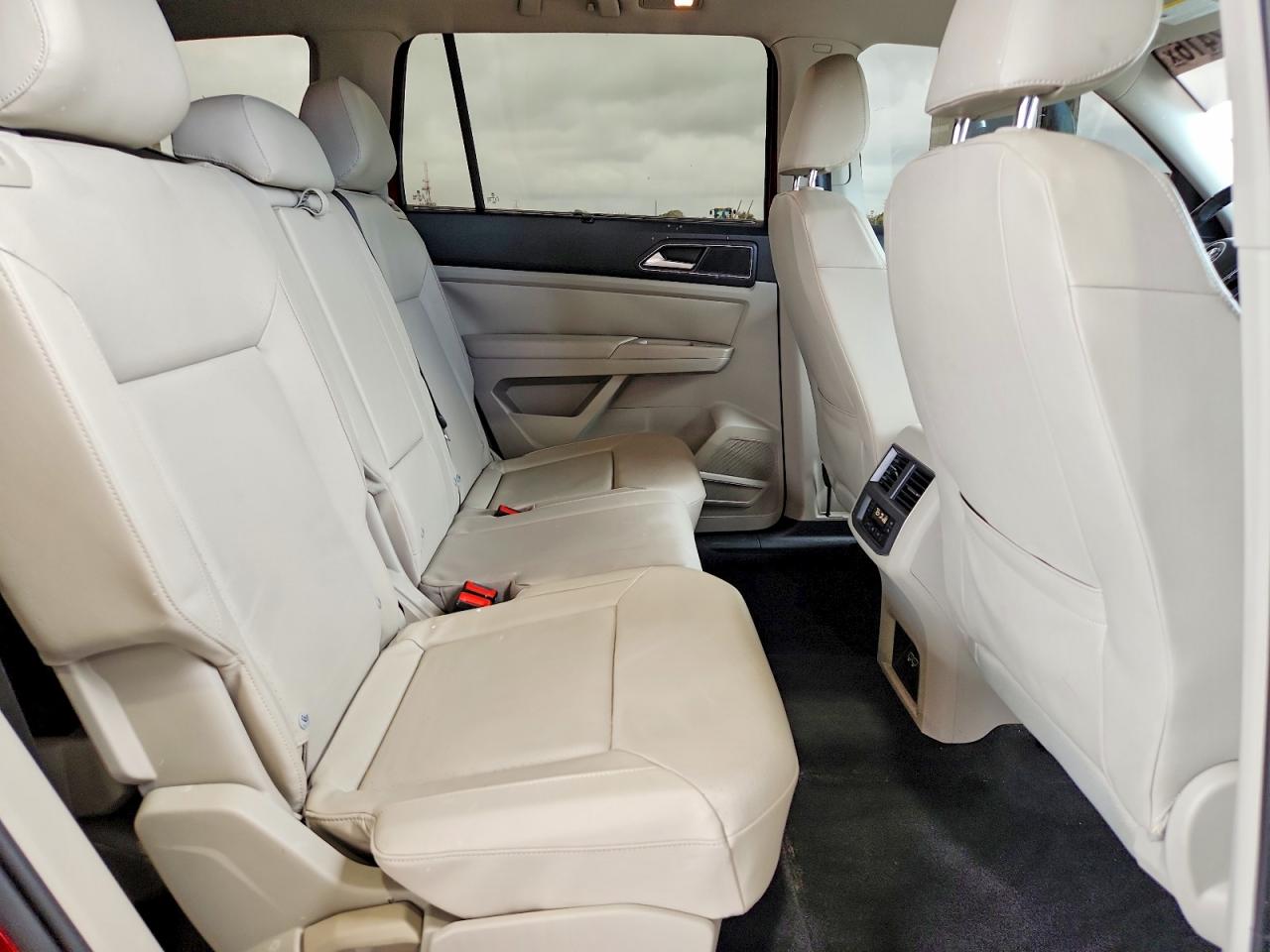 2018 VOLKSWAGEN ATLAS SEL photo 21