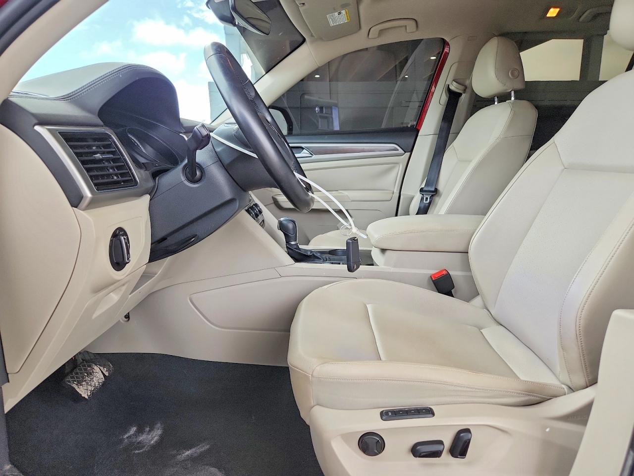 2018 VOLKSWAGEN ATLAS SEL photo 13