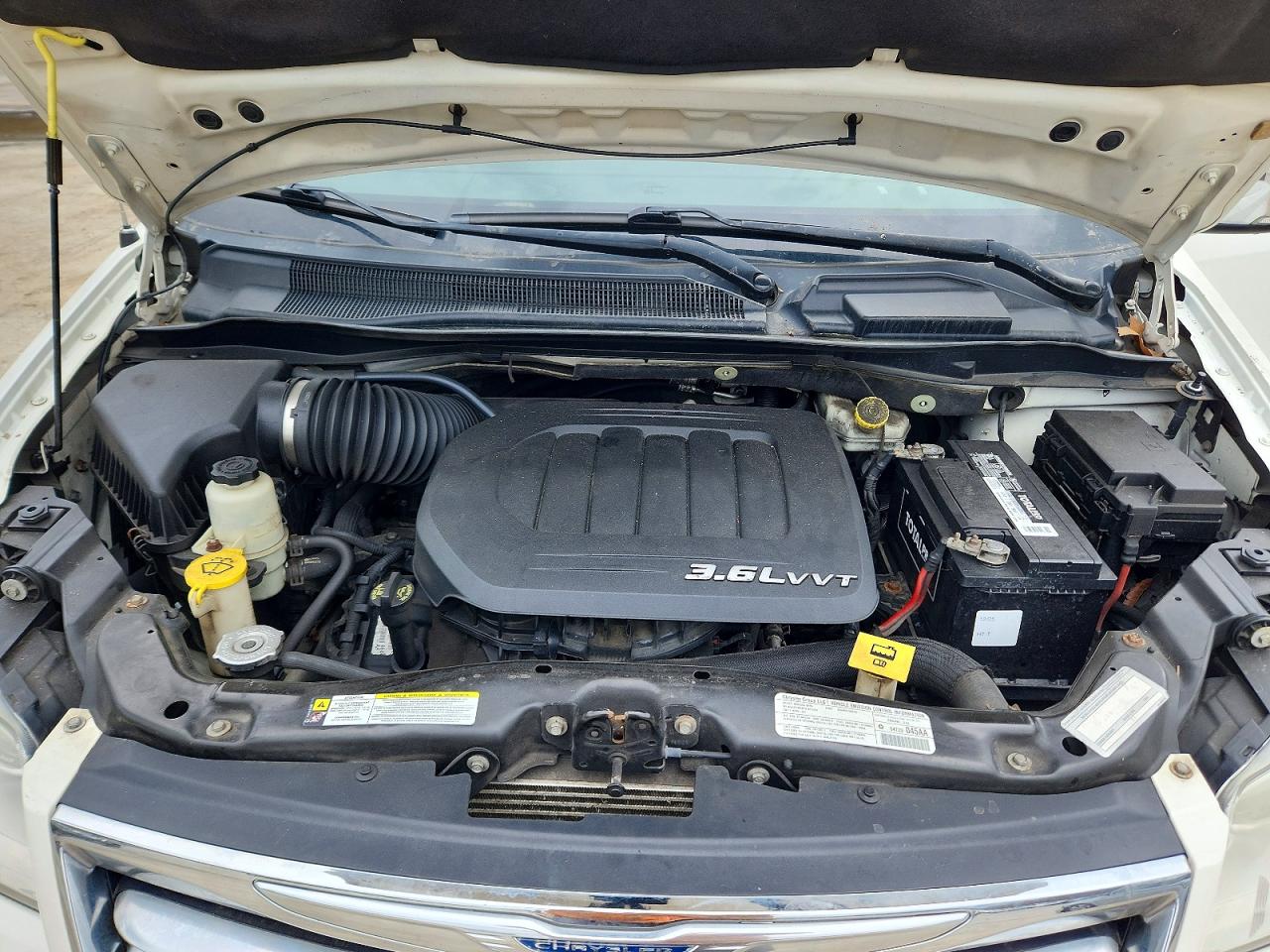 2013 CHRYSLER TOWN & COUNTRY TOURING L photo 34
