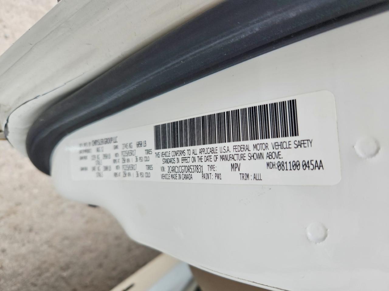 2013 CHRYSLER TOWN & COUNTRY TOURING L photo 40
