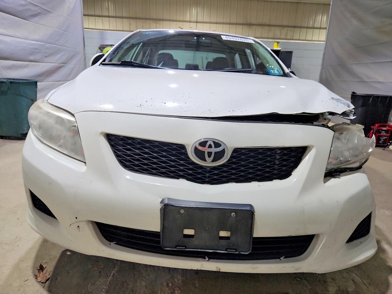 2010 TOYOTA COROLLA LE photo 13