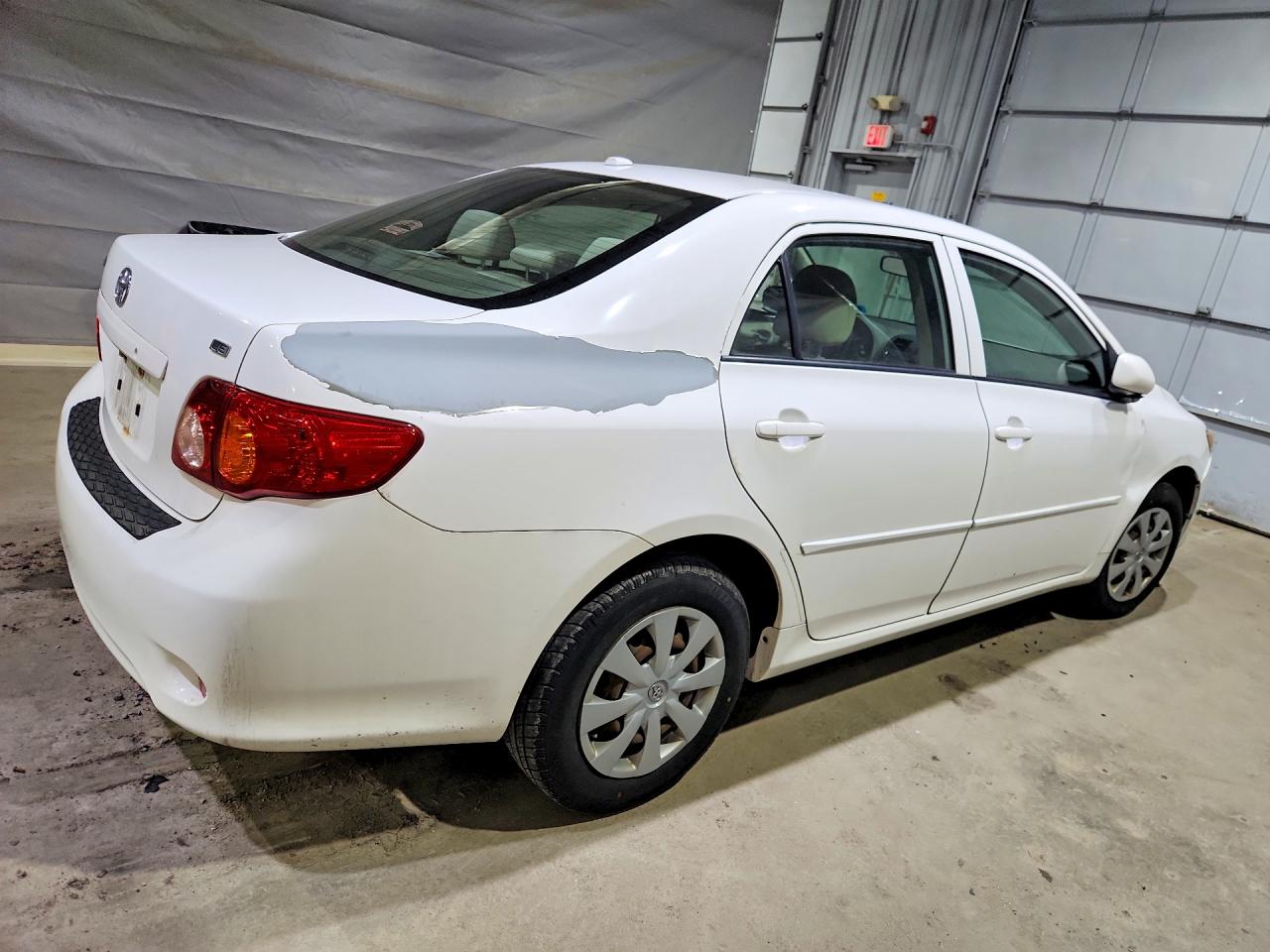 2010 TOYOTA COROLLA LE photo 7