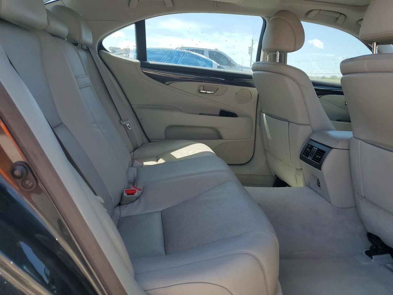 2007 LEXUS LS 460L photo 19