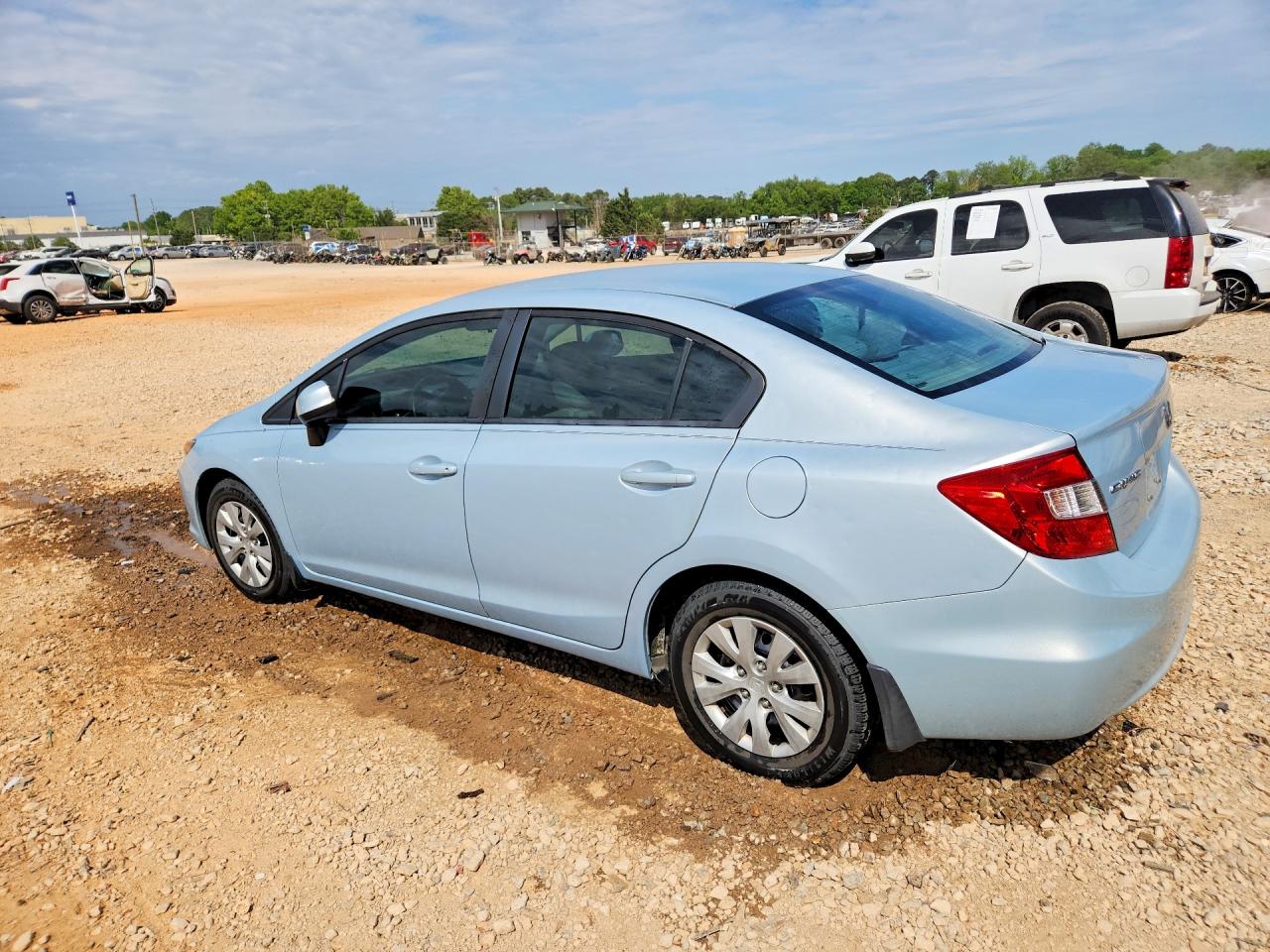 2012 HONDA CIVIC LX photo 3