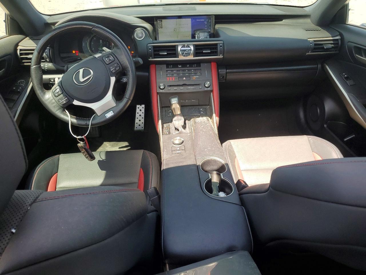 2019 LEXUS IS 300 photo 8