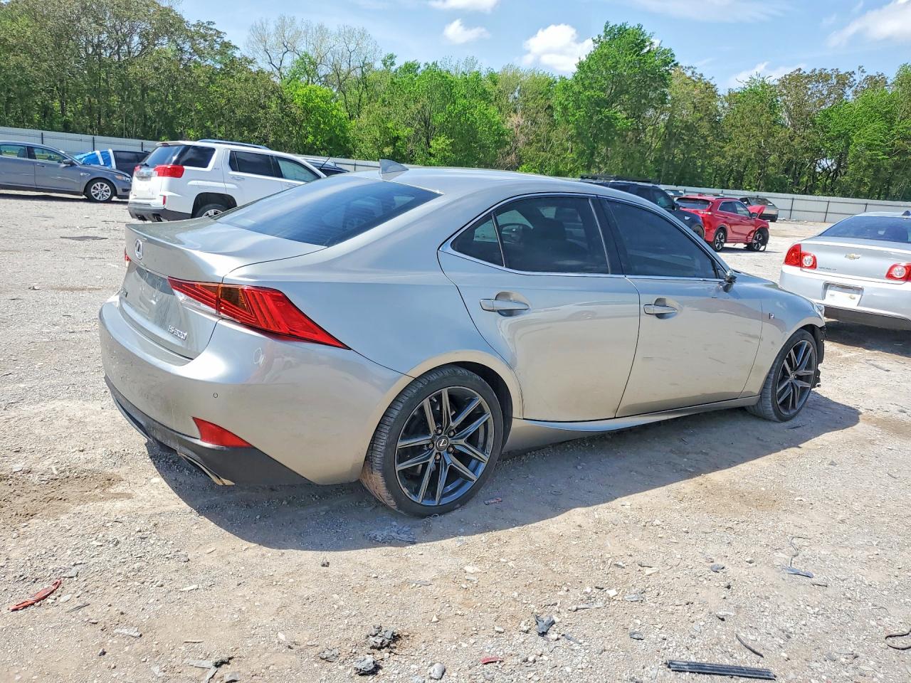 2019 LEXUS IS 300 photo 3