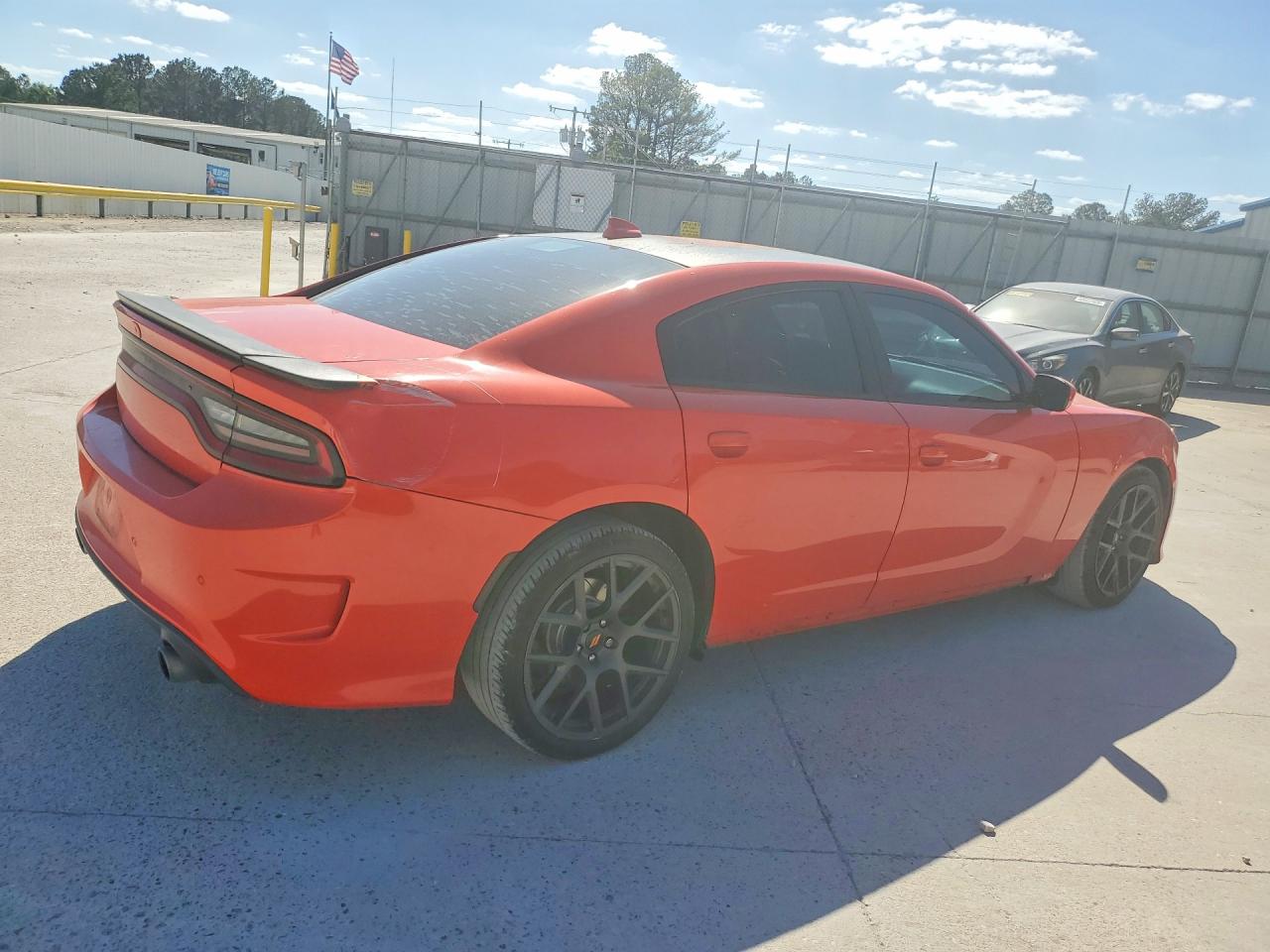 2018 DODGE CHARGER R photo 3