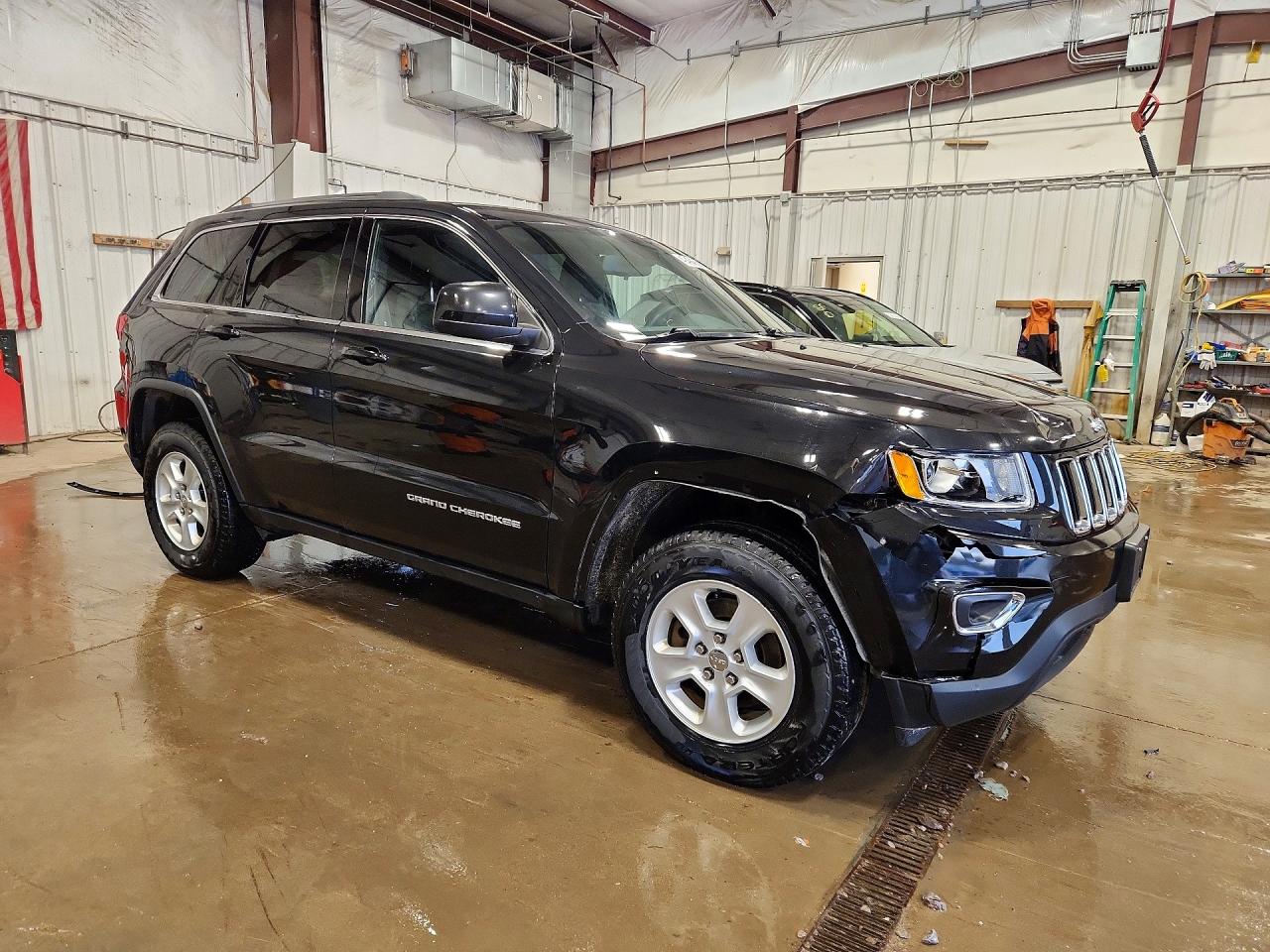 2015 JEEP GRAND CHEROKEE LAREDO photo 10