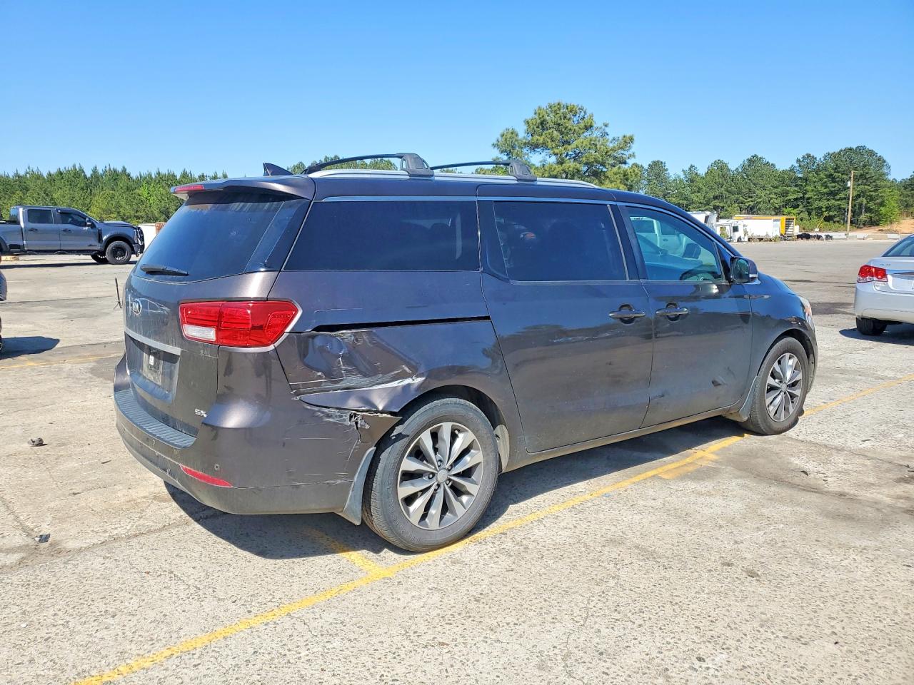 2016 KIA SEDONA SX photo 5